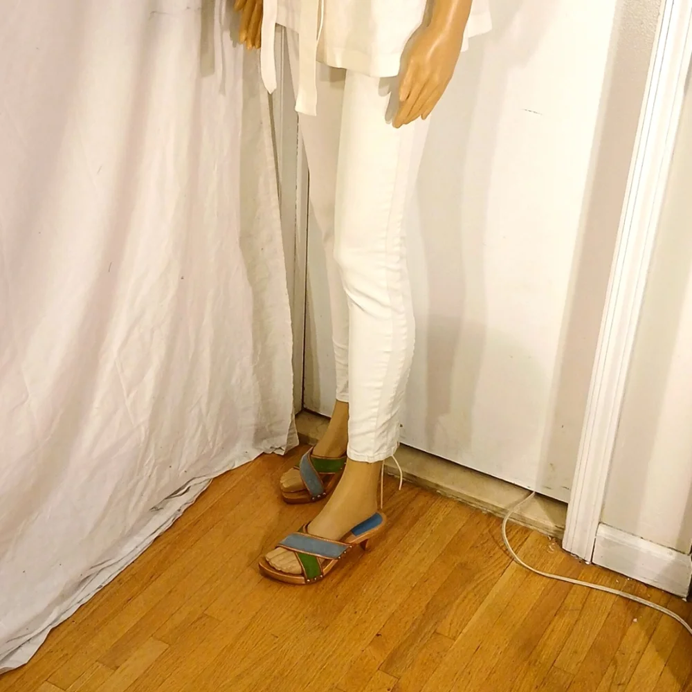 Stunning Coach Blue & Green Seude Wood Studded Mule/Sandal - Picture 6 of 16